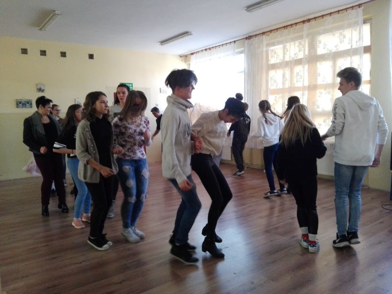 Dyskoteka andrzejkowa klas VII, VIII i III gimnazjum