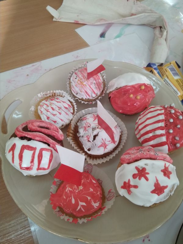 100 babeczek na 100 lat Niepodległości