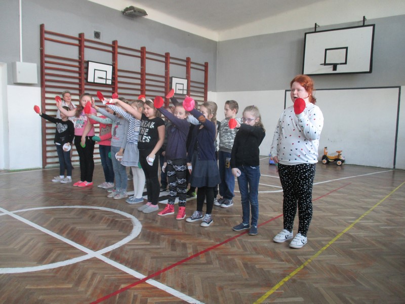 Przedstawienie klasy III A 