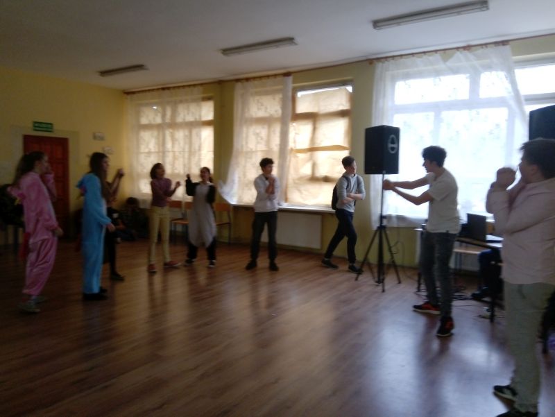 Zabawa karnawałowo-walentynkowa w budynku przy ul. Leśna Góra